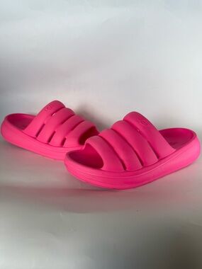 UGG Sport Yeah slide sandals "Taffy Pink" for Women in size 8